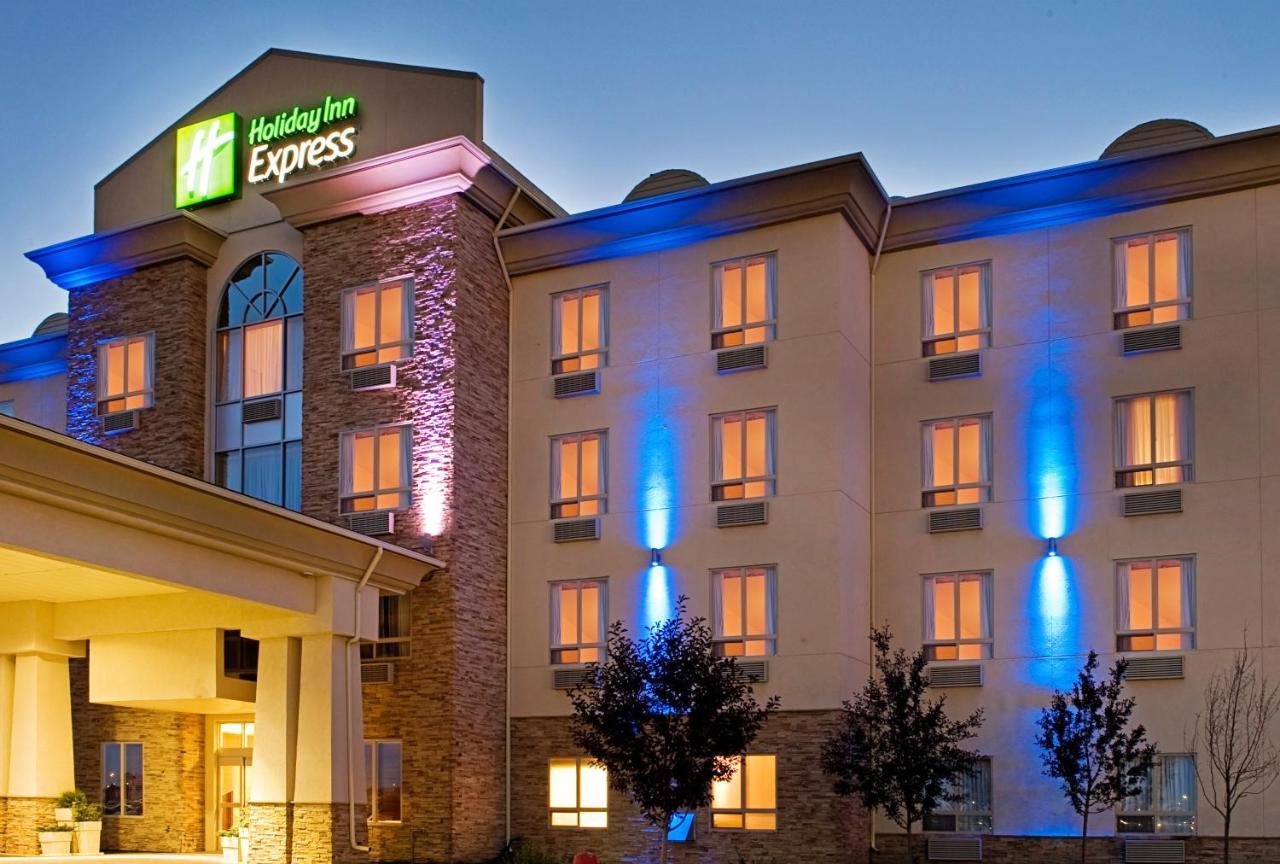Holiday Inn Express Grande Prairie By Ihg Exteriör bild