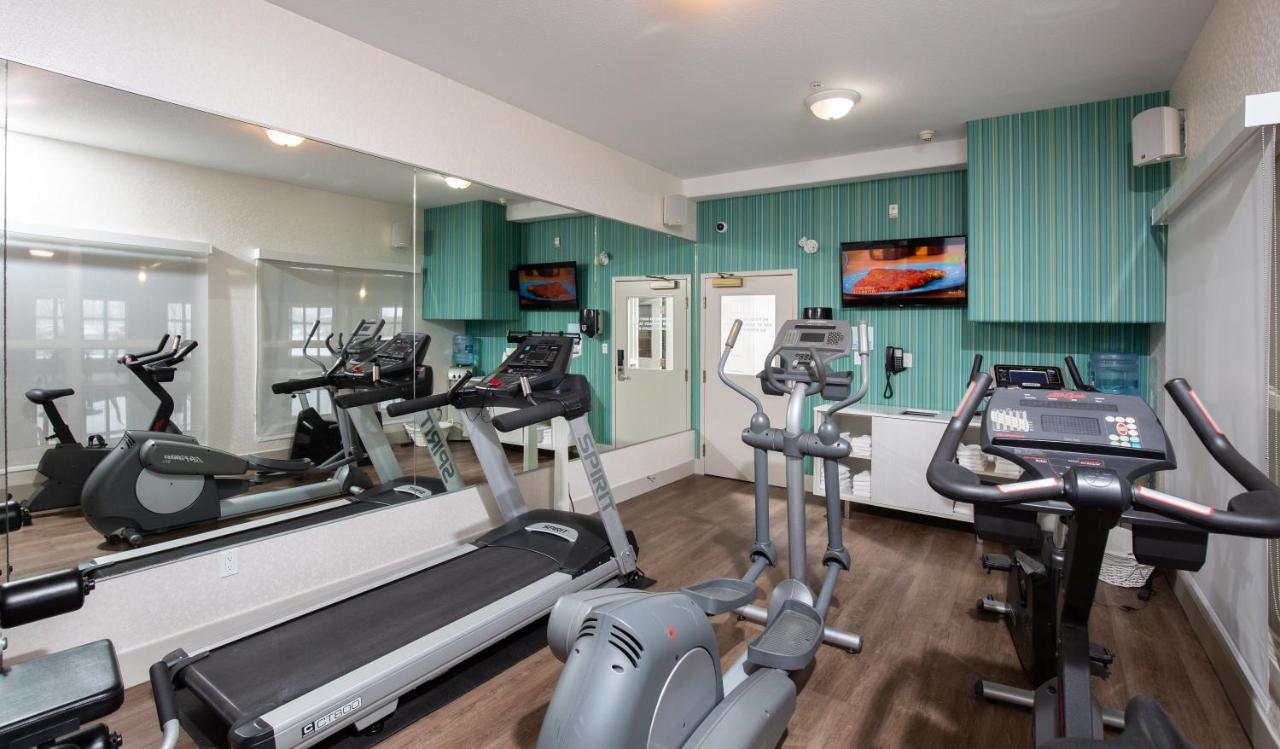 Holiday Inn Express Grande Prairie By Ihg Exteriör bild