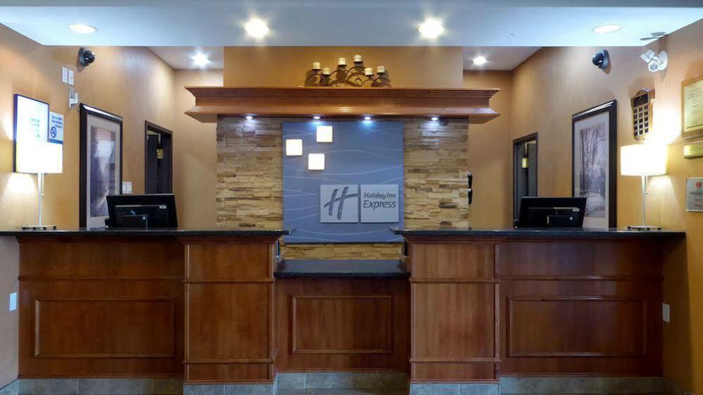 Holiday Inn Express Grande Prairie By Ihg Exteriör bild