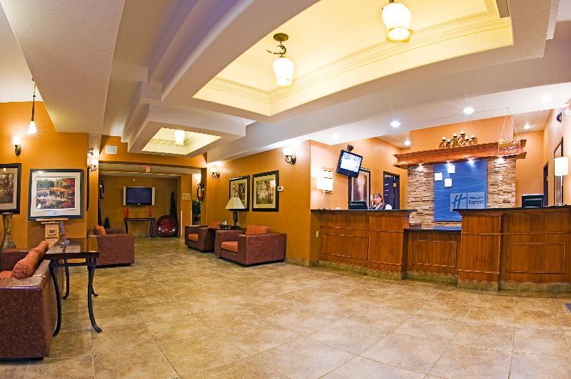 Holiday Inn Express Grande Prairie By Ihg Exteriör bild