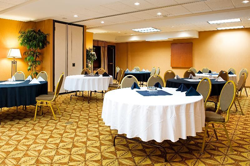 Holiday Inn Express Grande Prairie By Ihg Exteriör bild